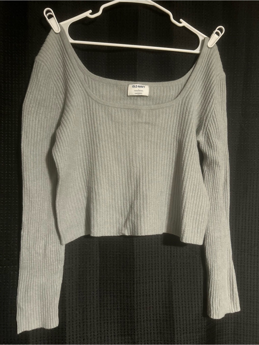 Old Navy Women's Light Gray Ribbed Scoop Neck Long Sleeve Crop Sweater